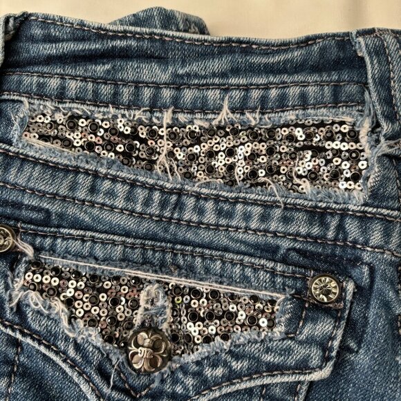 Miss Me Jean Short Bermuda Dark Wash Rhinestone Sequins Back Low Rise sz 25 - Picture 3 of 7